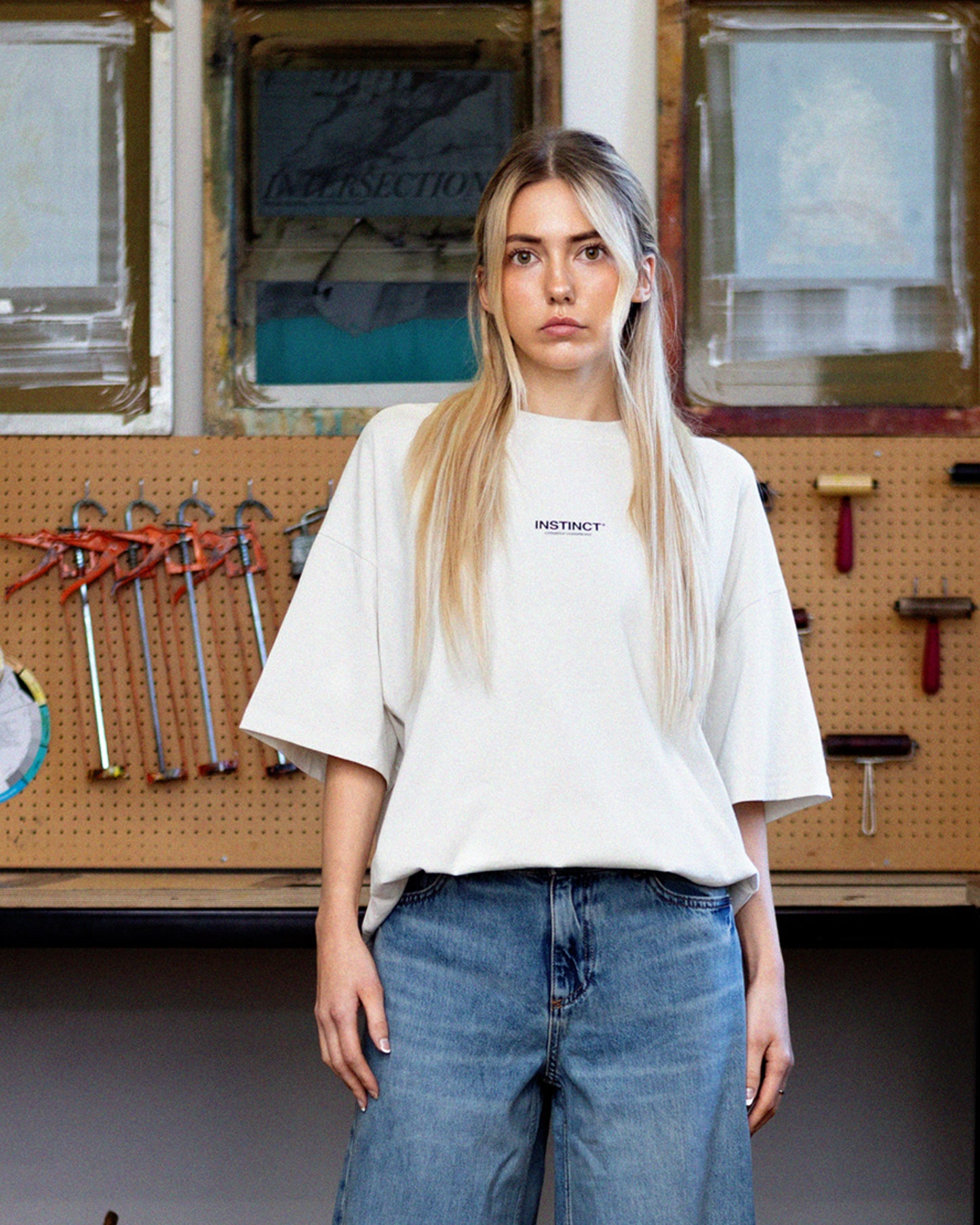 INTERSECTIONS Tee